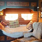 10 Person In Svingvoll-by Traum Svingvoll