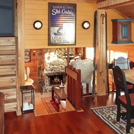 10 Person In Svingvoll-by Traum *